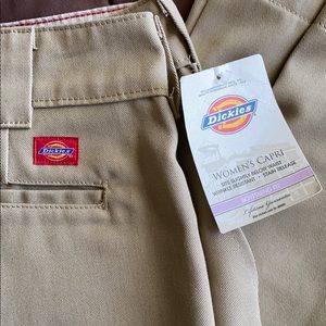NWT dickies women’s Capri boyfriend fit